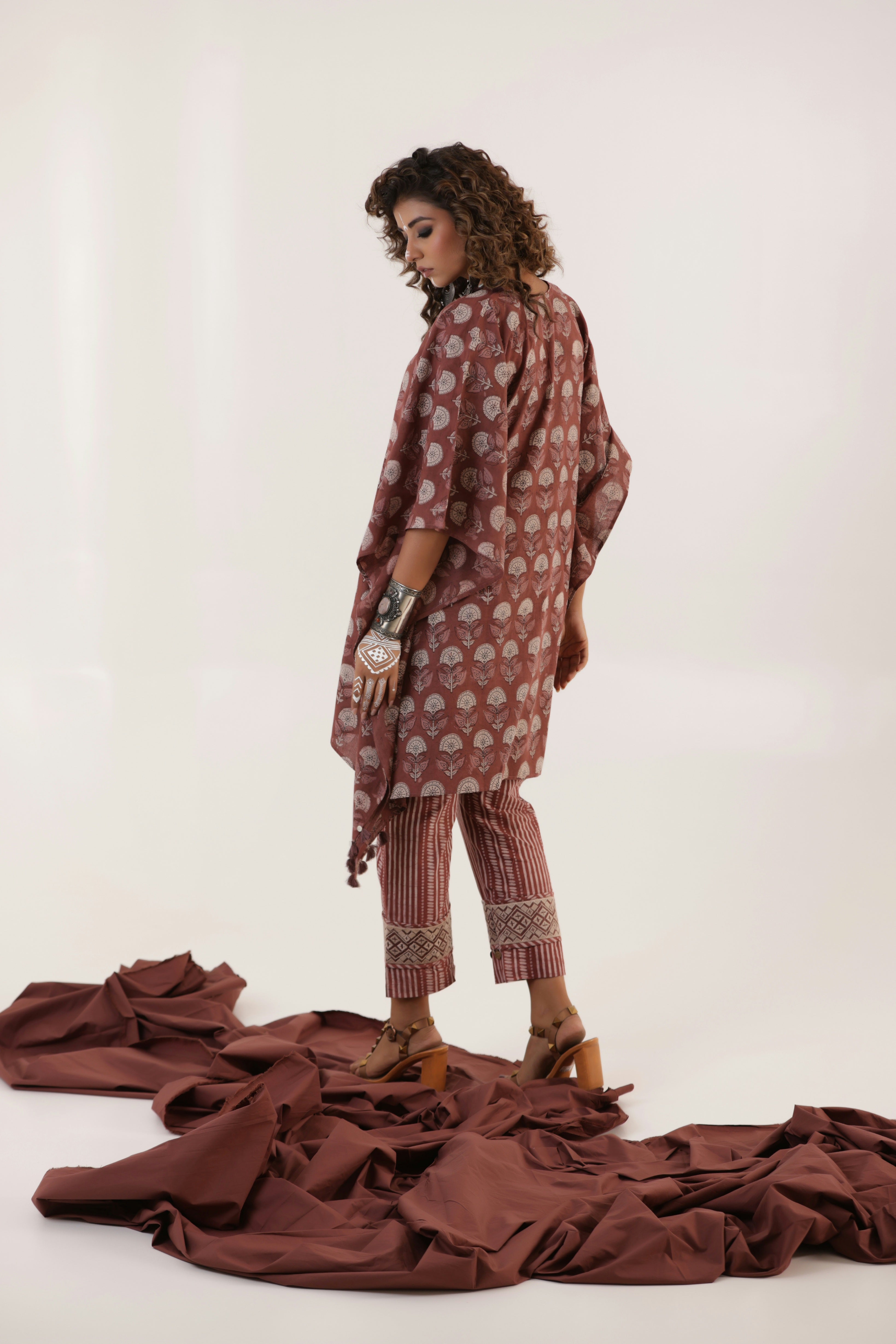 Tamra- Kaftan and Pants Set of two