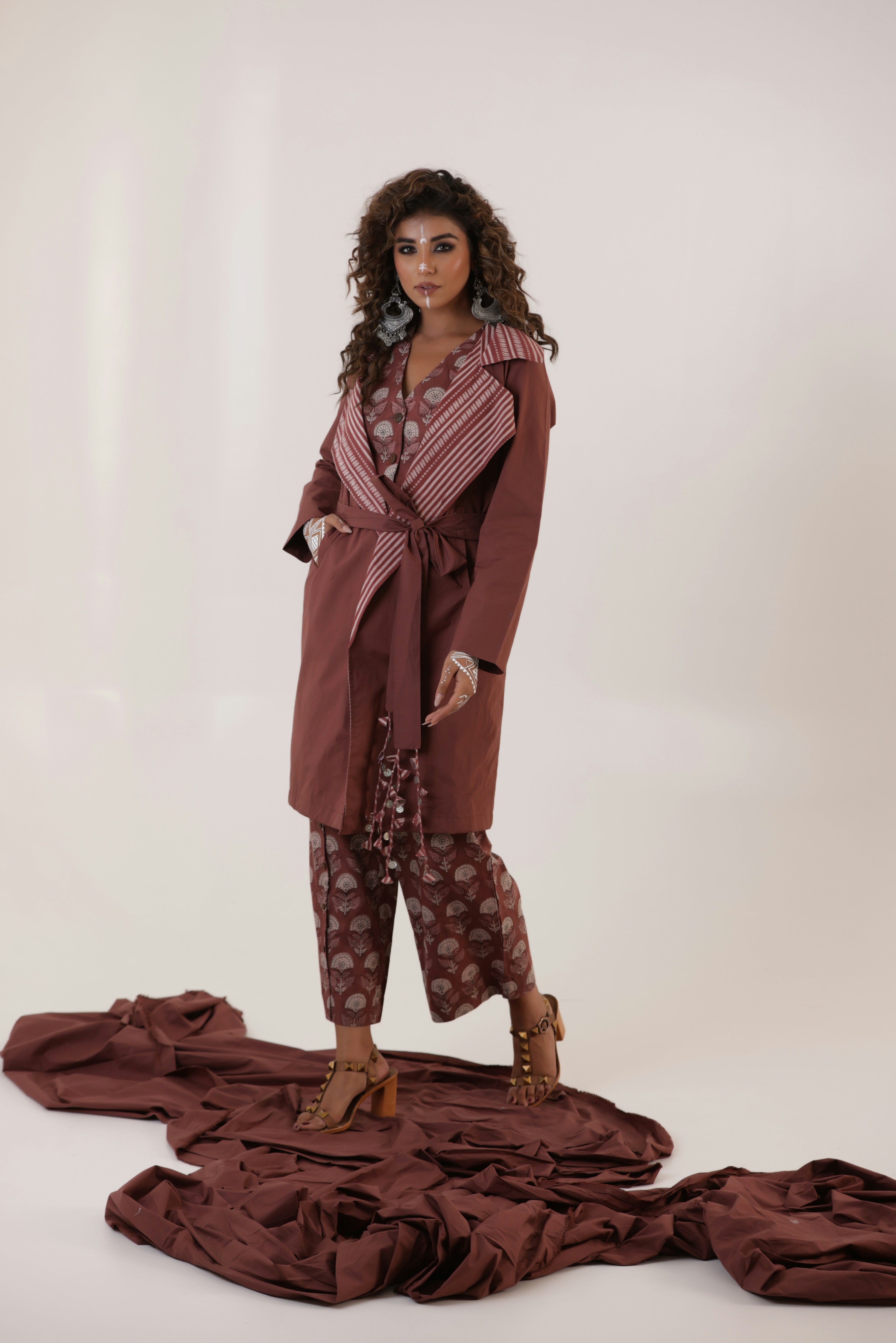 Chitrita - Waistcoat, Pants and Trench Coat Set of three