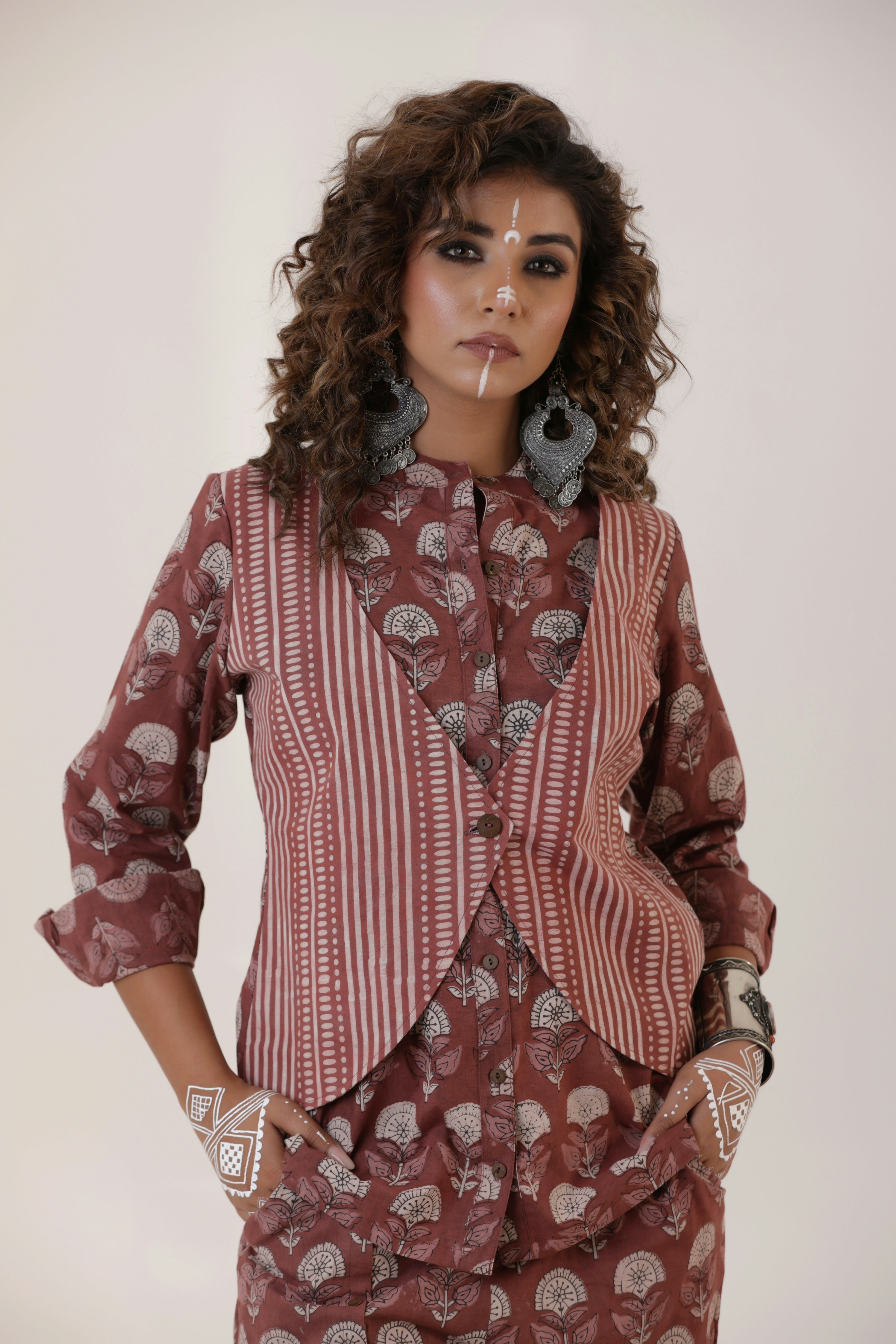 Lalima - Shirt with attached waistcoat and Pants Set of two