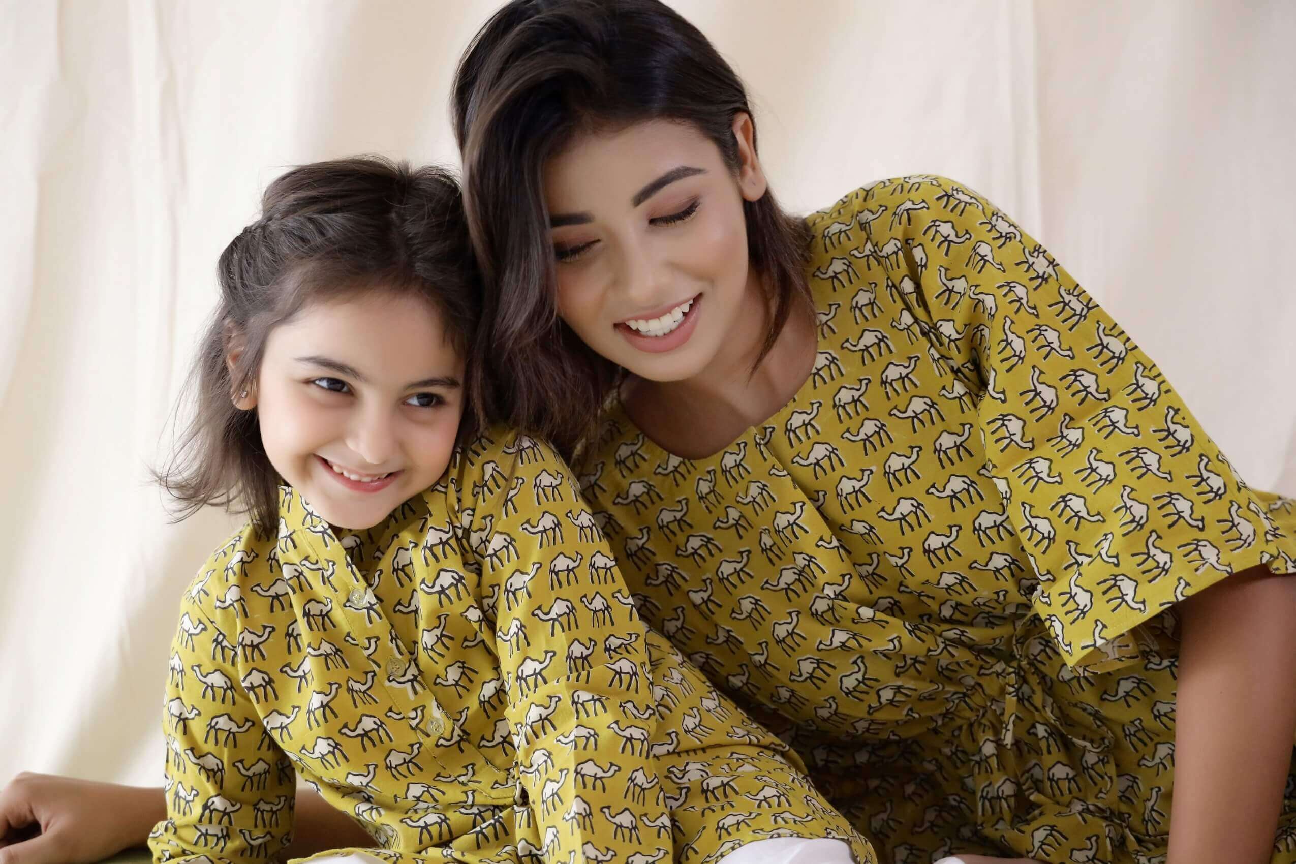 Camel Print Cotton Blockprint Mother And Kid Twining Set Kaftan And Unisex Kurta Pyjama Set For Kids - Set Of Three