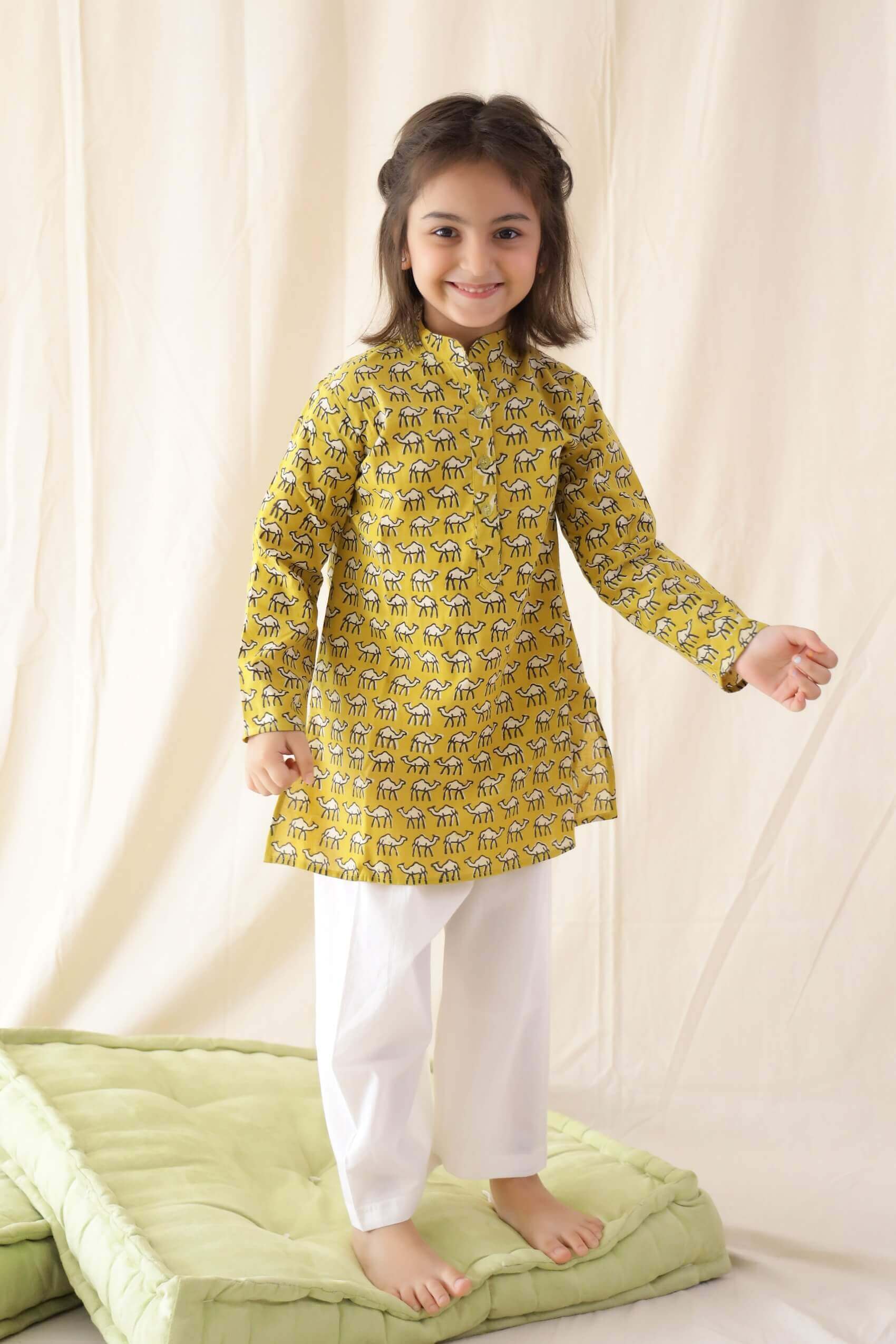 Camel Print Unisex Kurta With Solid Color Pyjamas For Kids - Set Of Two