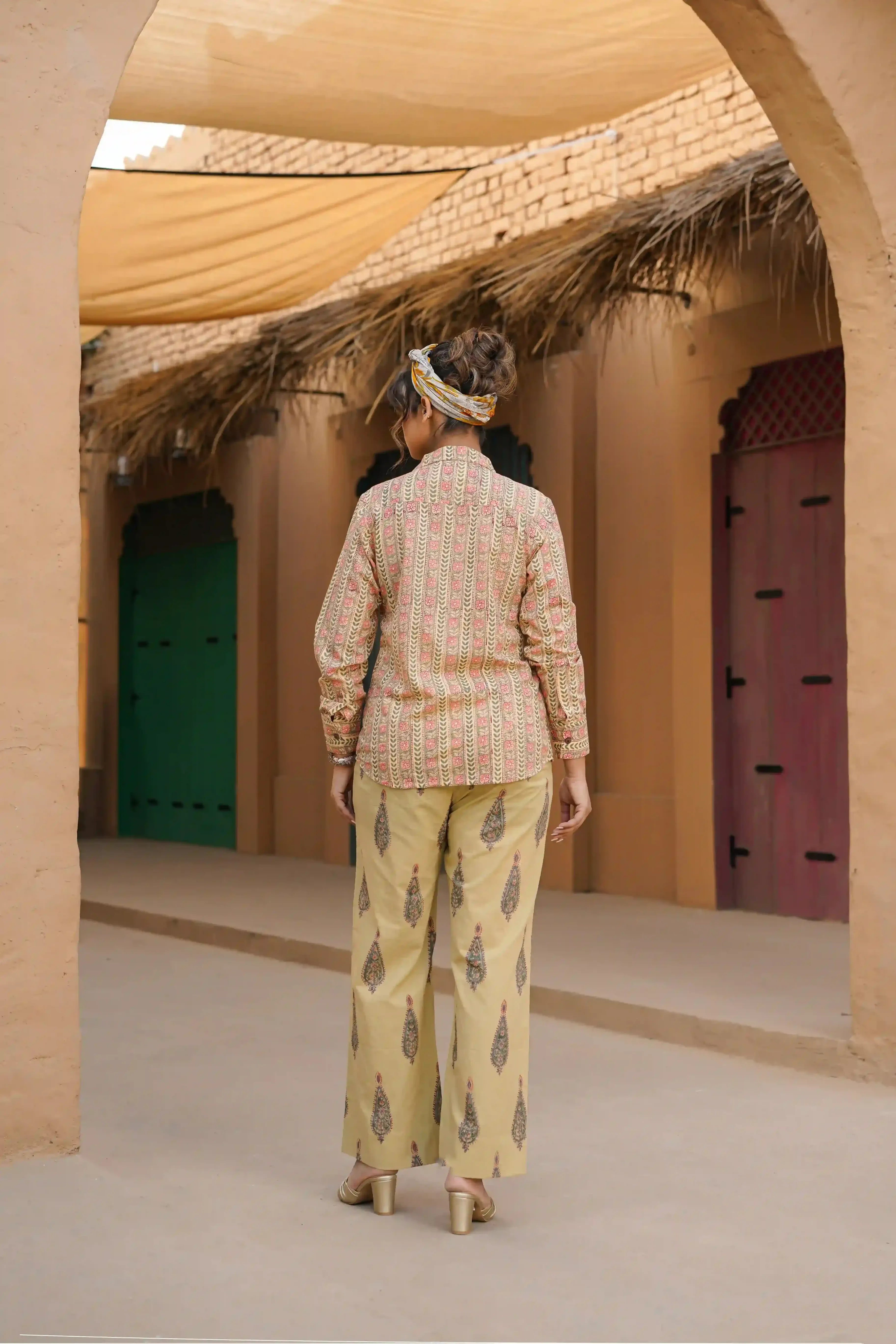 Rimal Shirt (Beige and Pink)