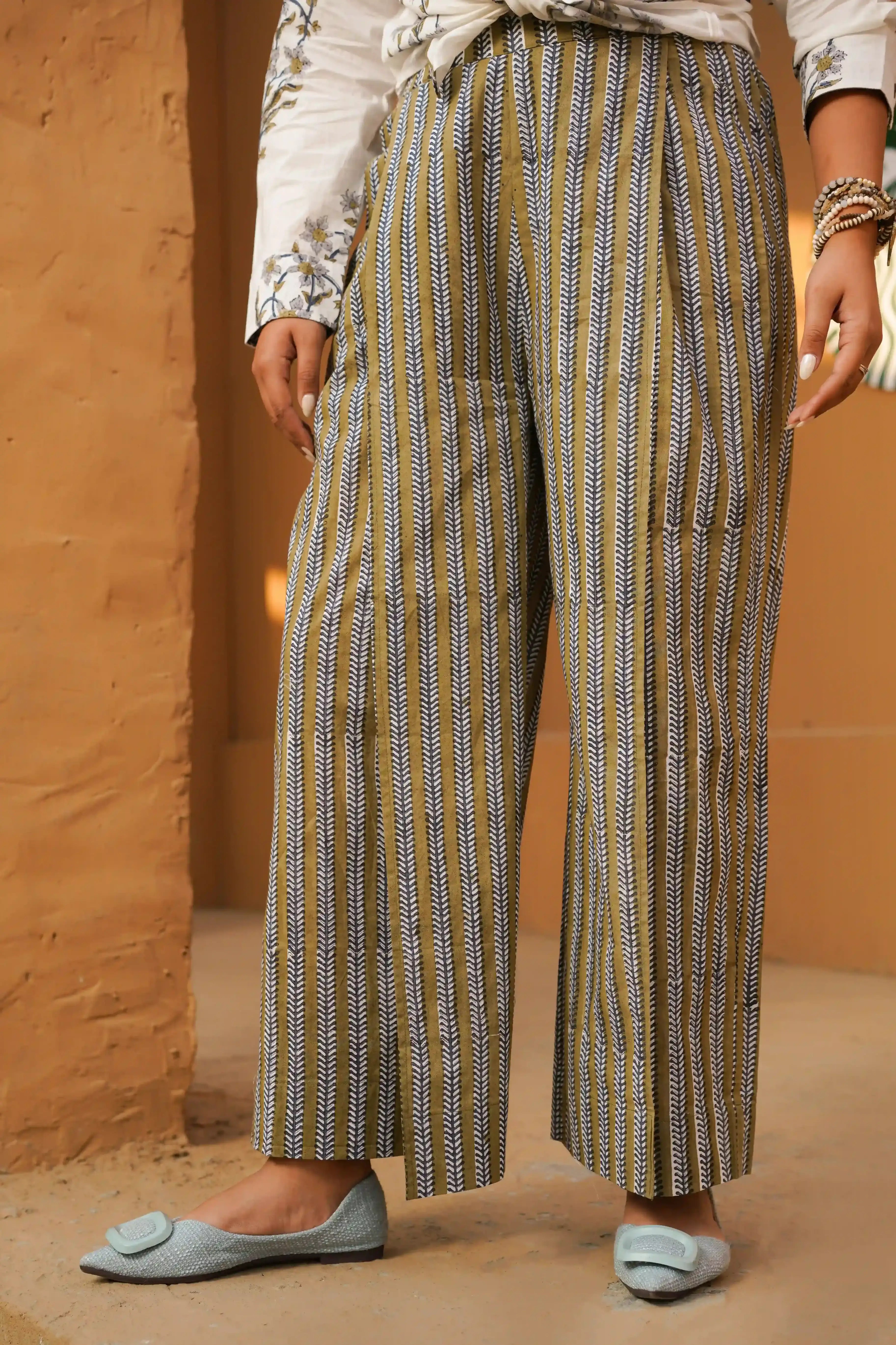 Shams Co-ord Set (Brown and White)