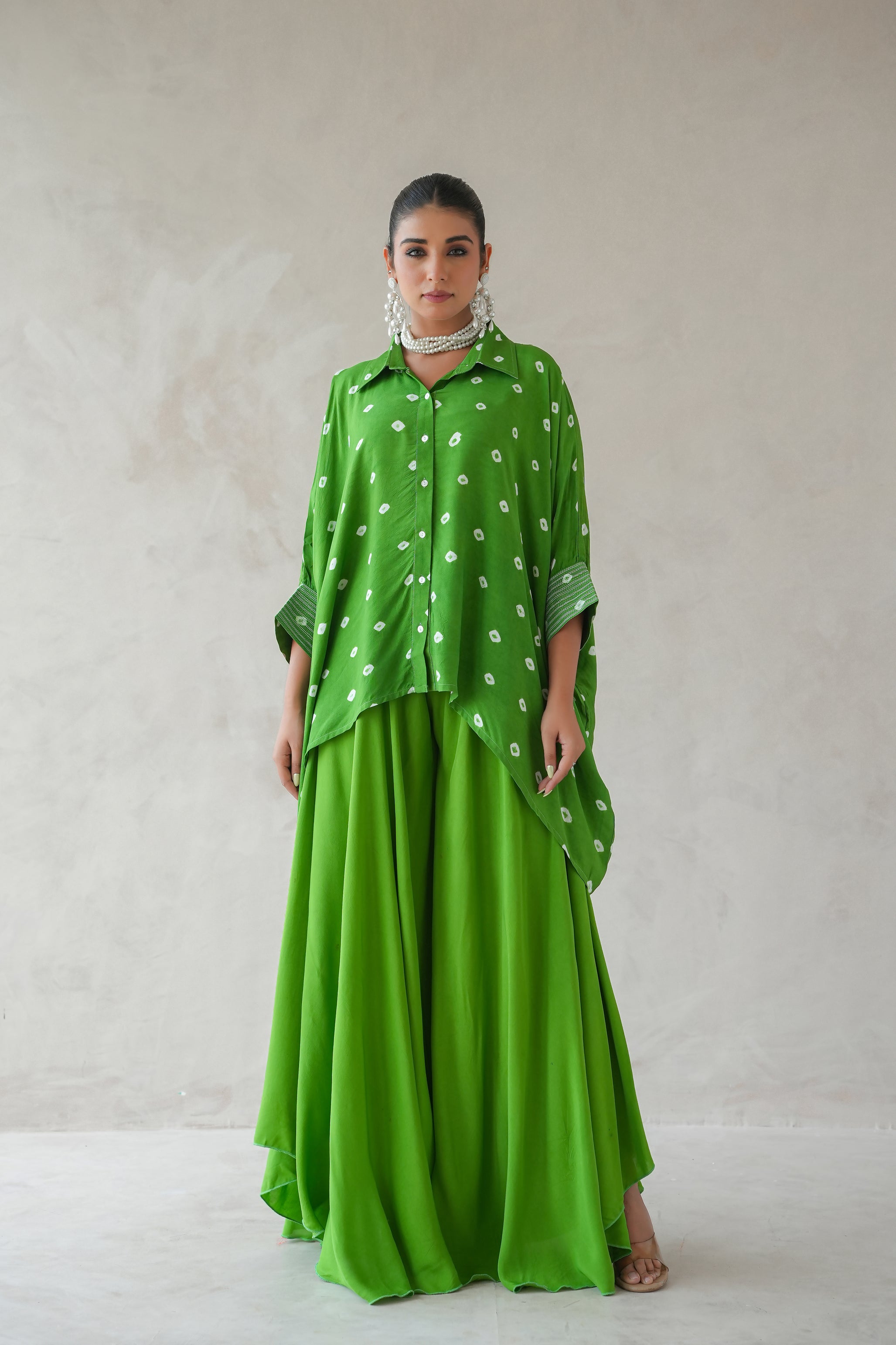 Bandhani Shirt with Elephant Pants Set of Two (Green)
