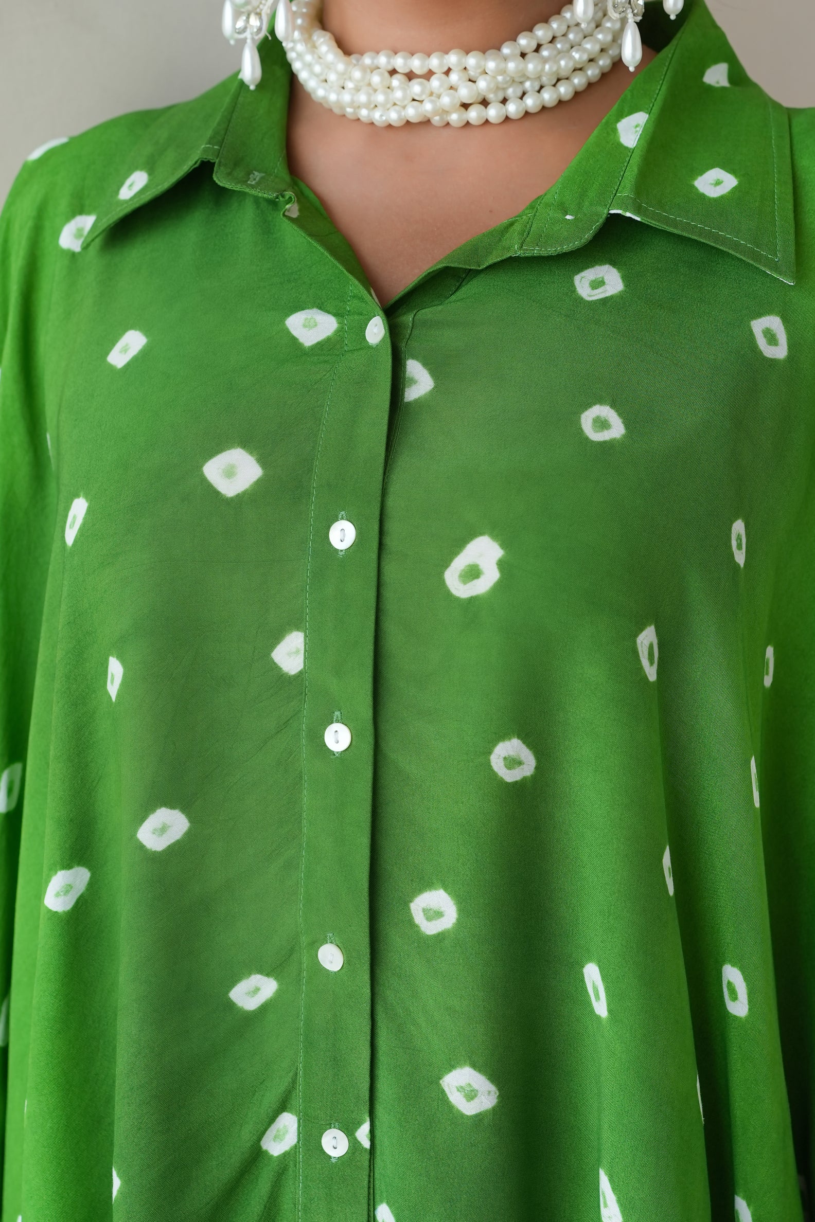 Bandhani Shirt with Elephant Pants Set of Two (Green)