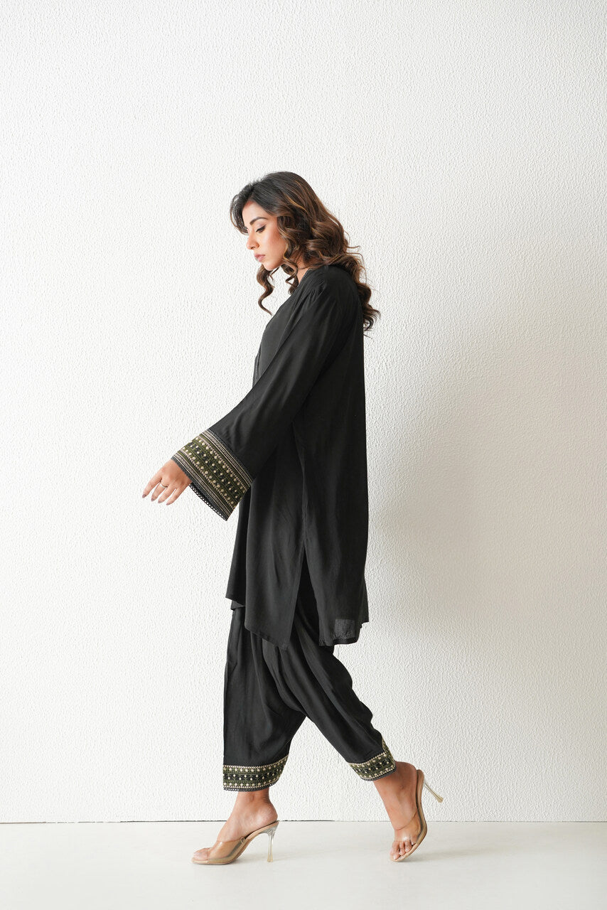 Paloma Kurta Salwar Set (Black)