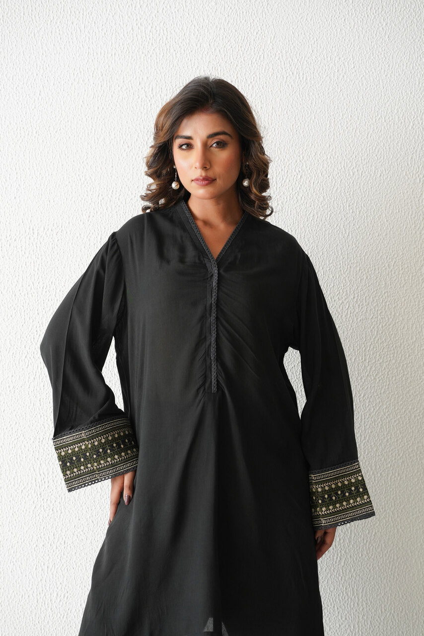 Paloma Kurta Salwar Set (Black)