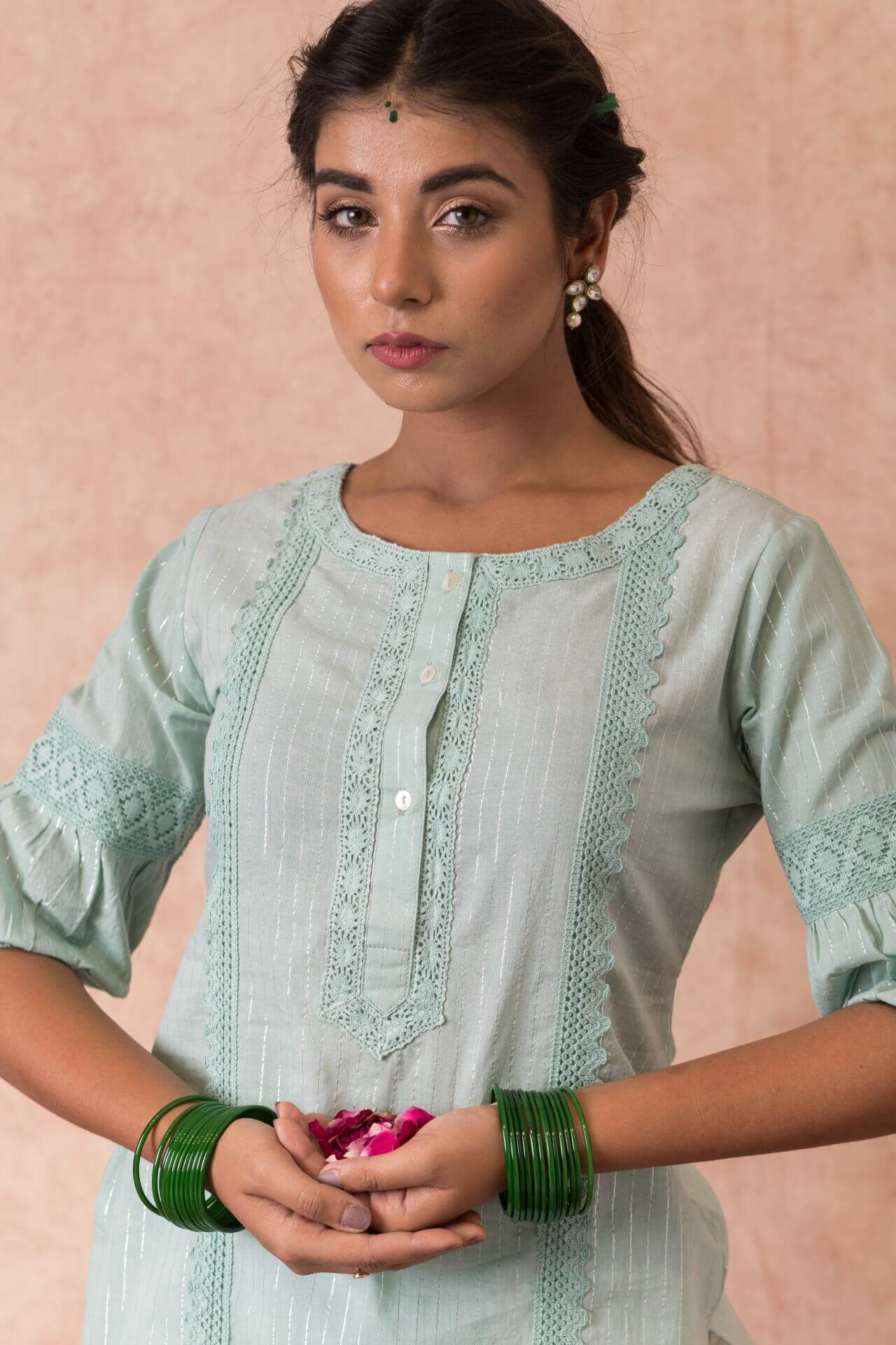 Lacework kurta with pants - Set of Two