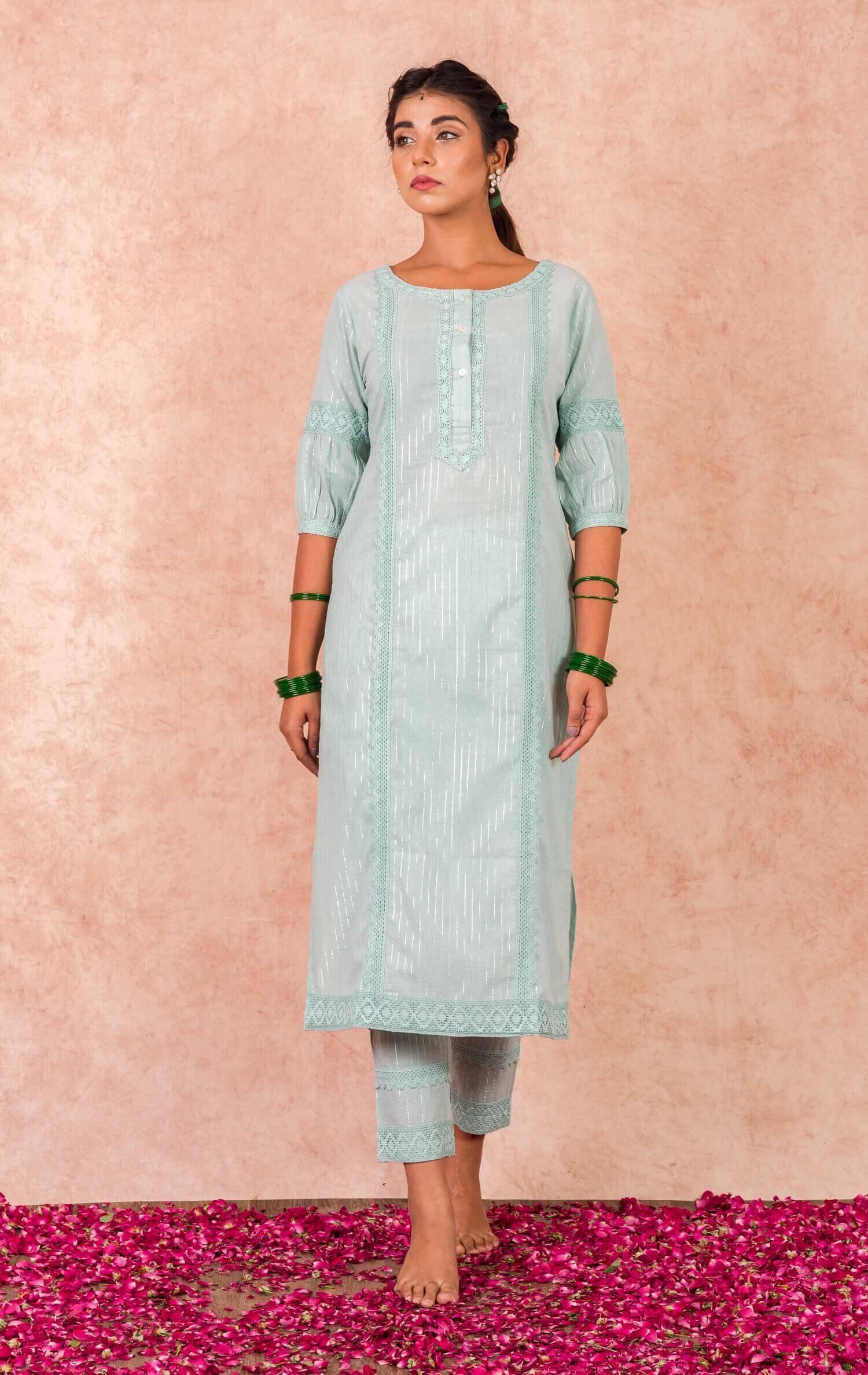 Lacework kurta with pants - Set of Two