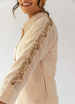 Ivory Long Shirt With Inner And Handwork On The Sleeves - Set Of Two