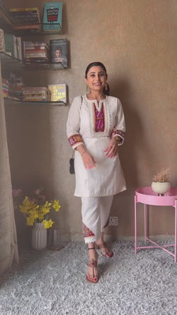 Straight Kurta With Lace Detailing